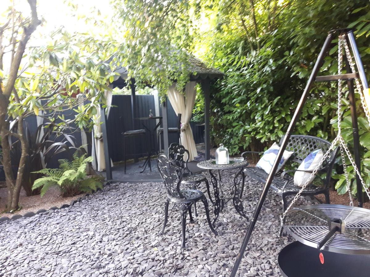 Ever Wanted To Go Off Grid Then This Is For You Sutton Coldfield Eksteriør billede